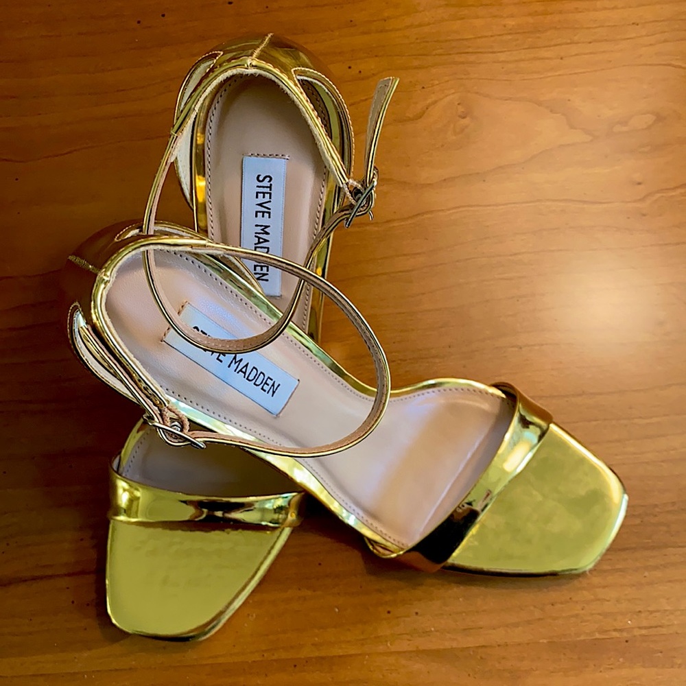 Steve Madden Kassandra Gold Stilettos size 8